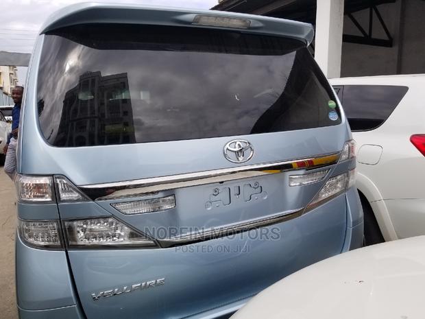 Toyota Vellfire 2014 Blue - thumbnail 5
