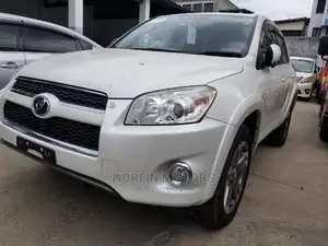 Toyota RAV4 2014 White