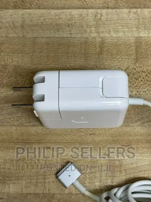 Apple Macbook Air 11" and 13" Magsafe 2 45W Power Charger A
