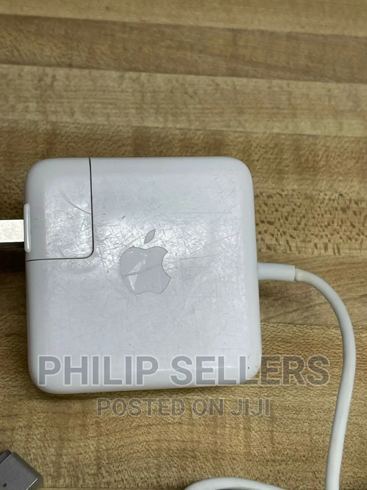 Apple Macbook Air 11" and 13" Magsafe 2 45W Power Charger A