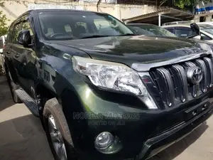 Toyota Land Cruiser Prado 2015 Green