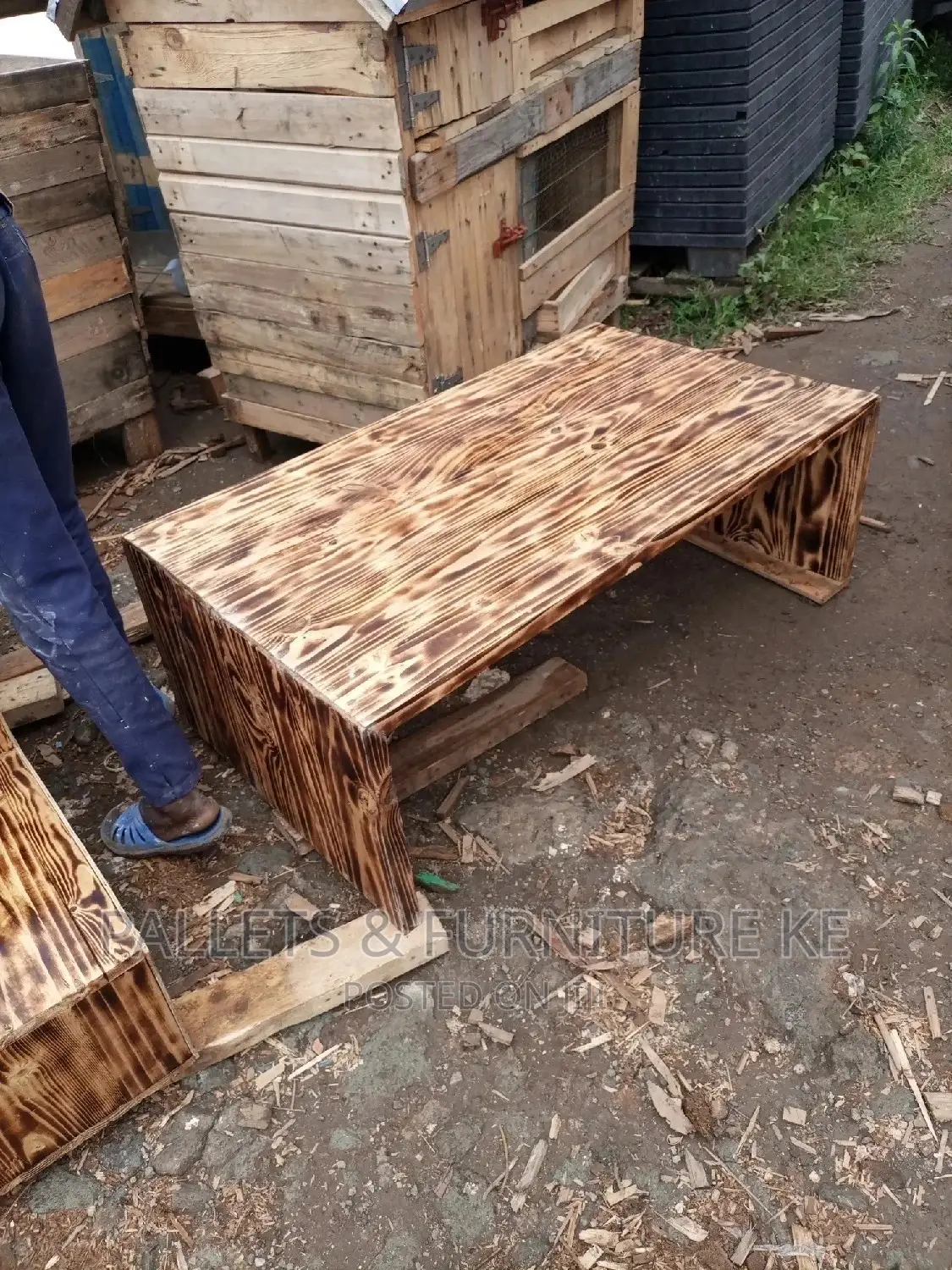 U Coffee Table