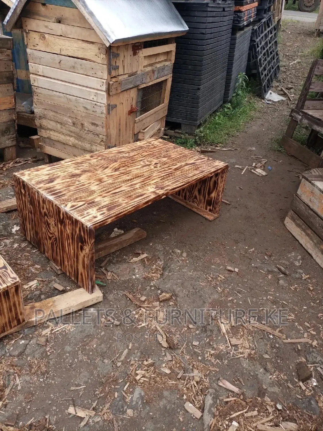 U Coffee Table