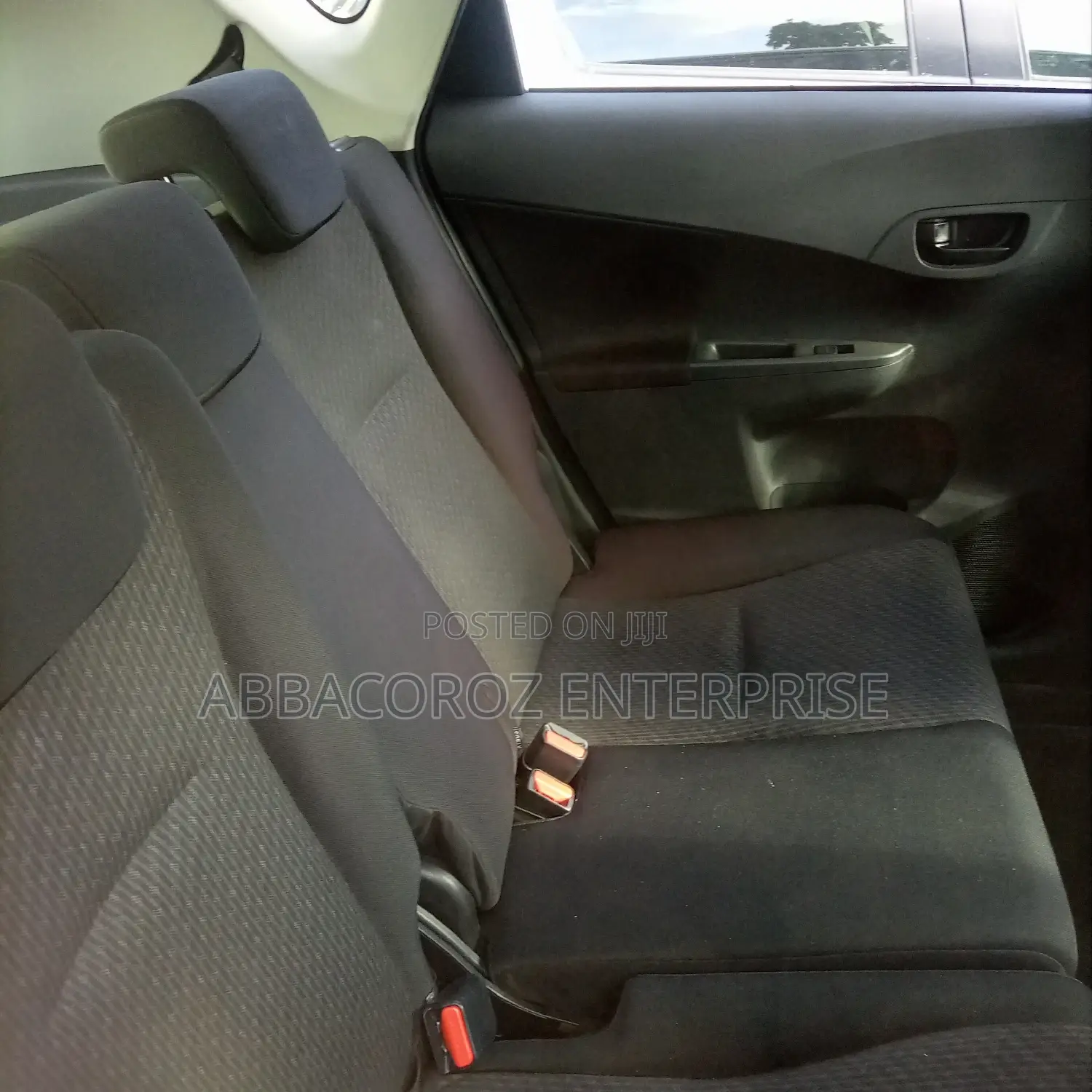 Subaru Trezia 1.3i 2015 Black