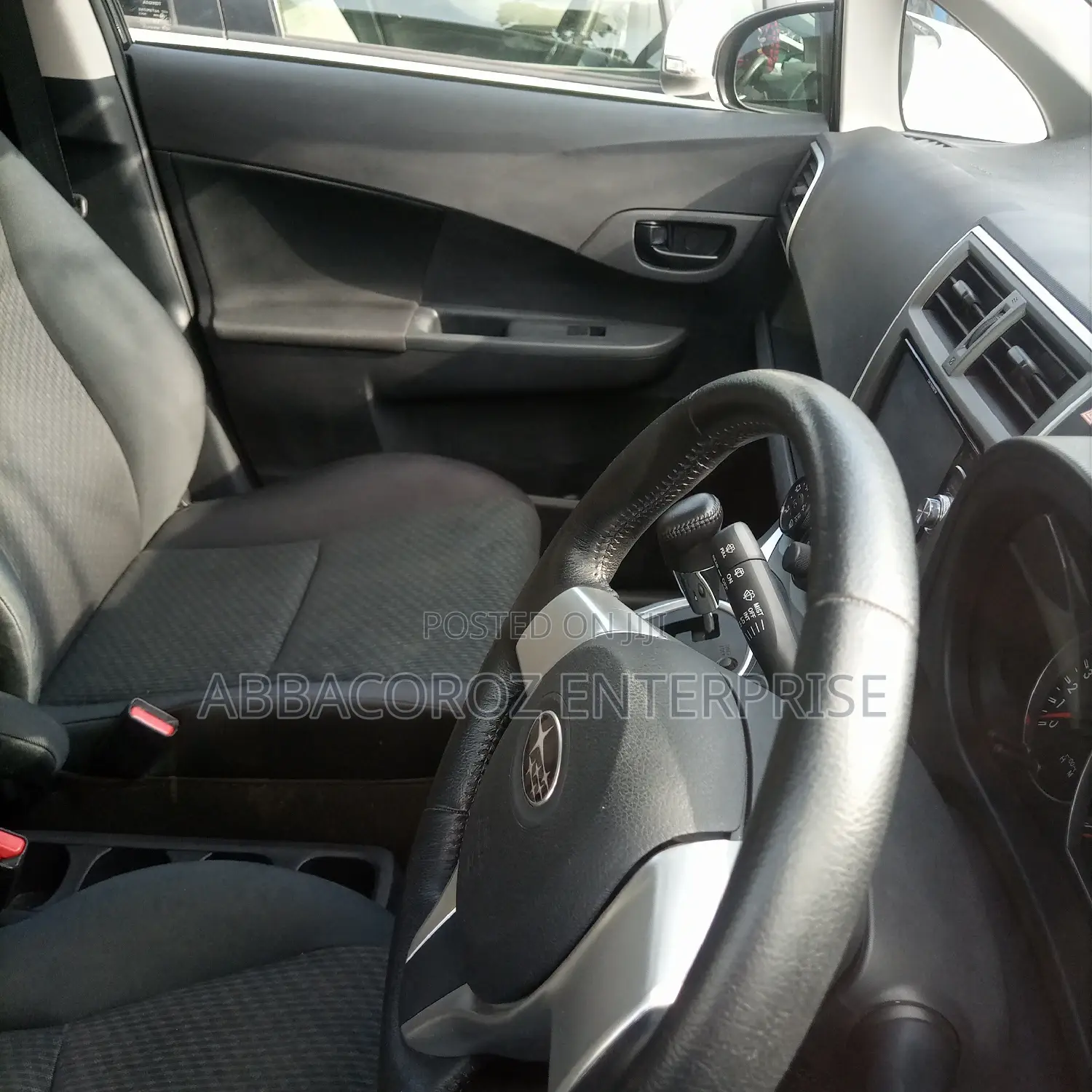 Subaru Trezia 1.3i 2015 Black