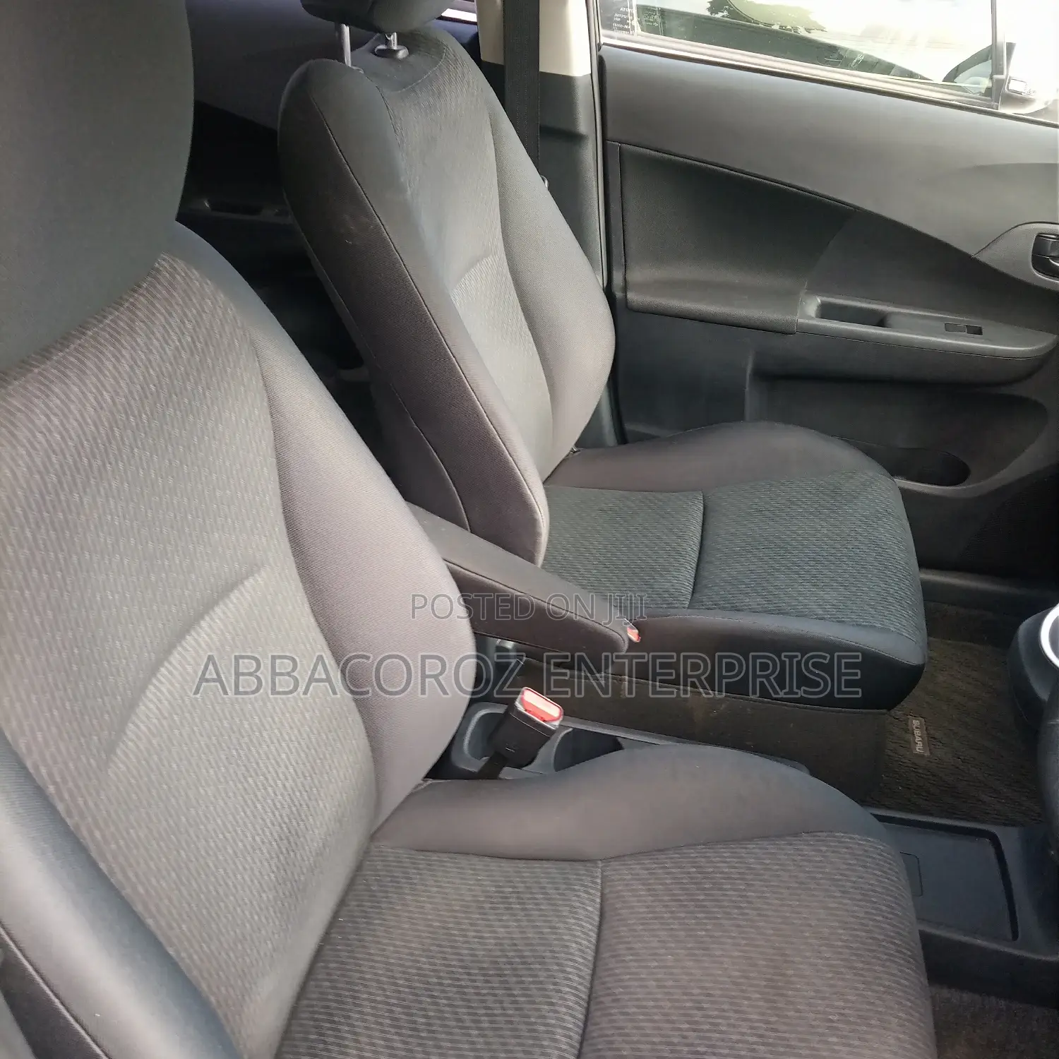 Subaru Trezia 1.3i 2015 Black