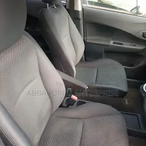 Subaru Trezia 1.3i 2015 Black