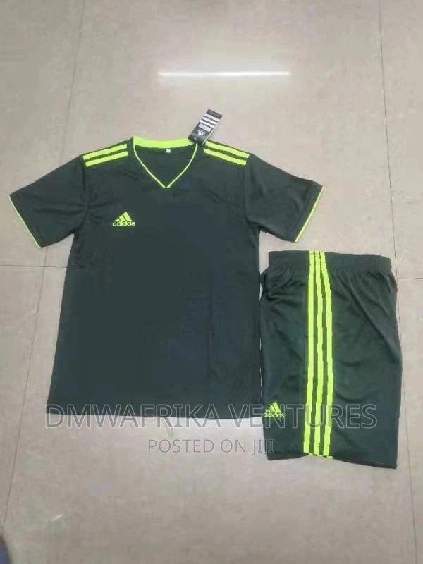 Football Uniforms - thumbnail 15