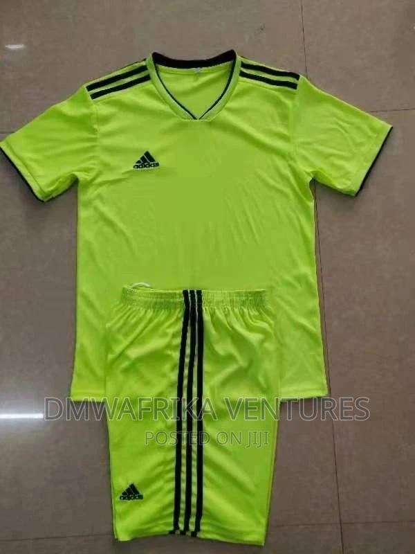 Football Uniforms - thumbnail 18