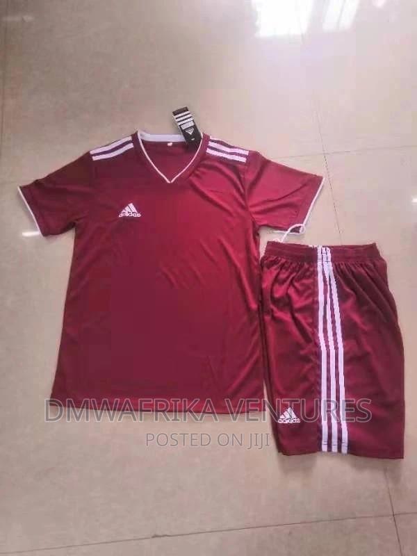 Football Uniforms - thumbnail 16