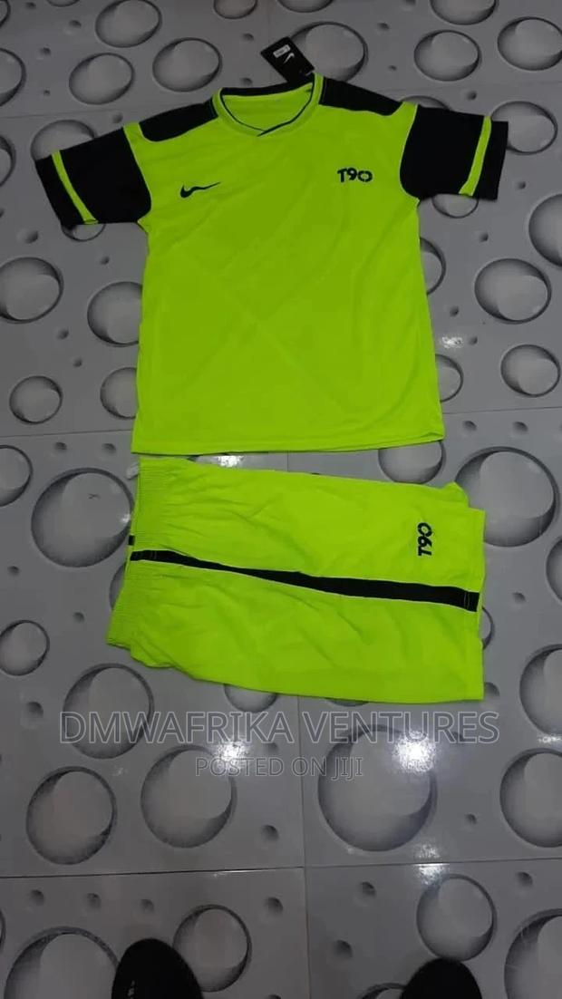 Football Uniforms - thumbnail 8