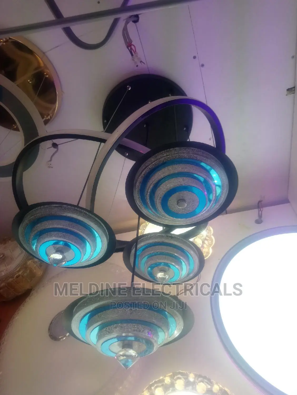 LED Chandaria Multicolor