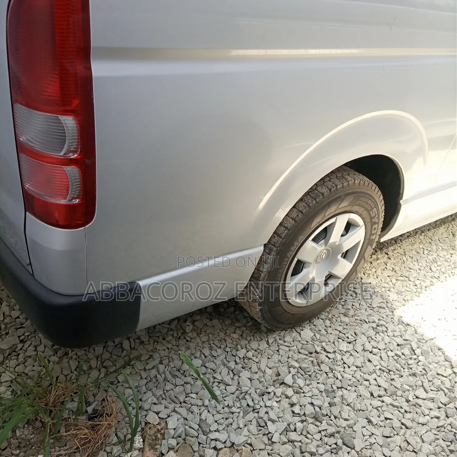 9L Auto Petrol 2015 Model