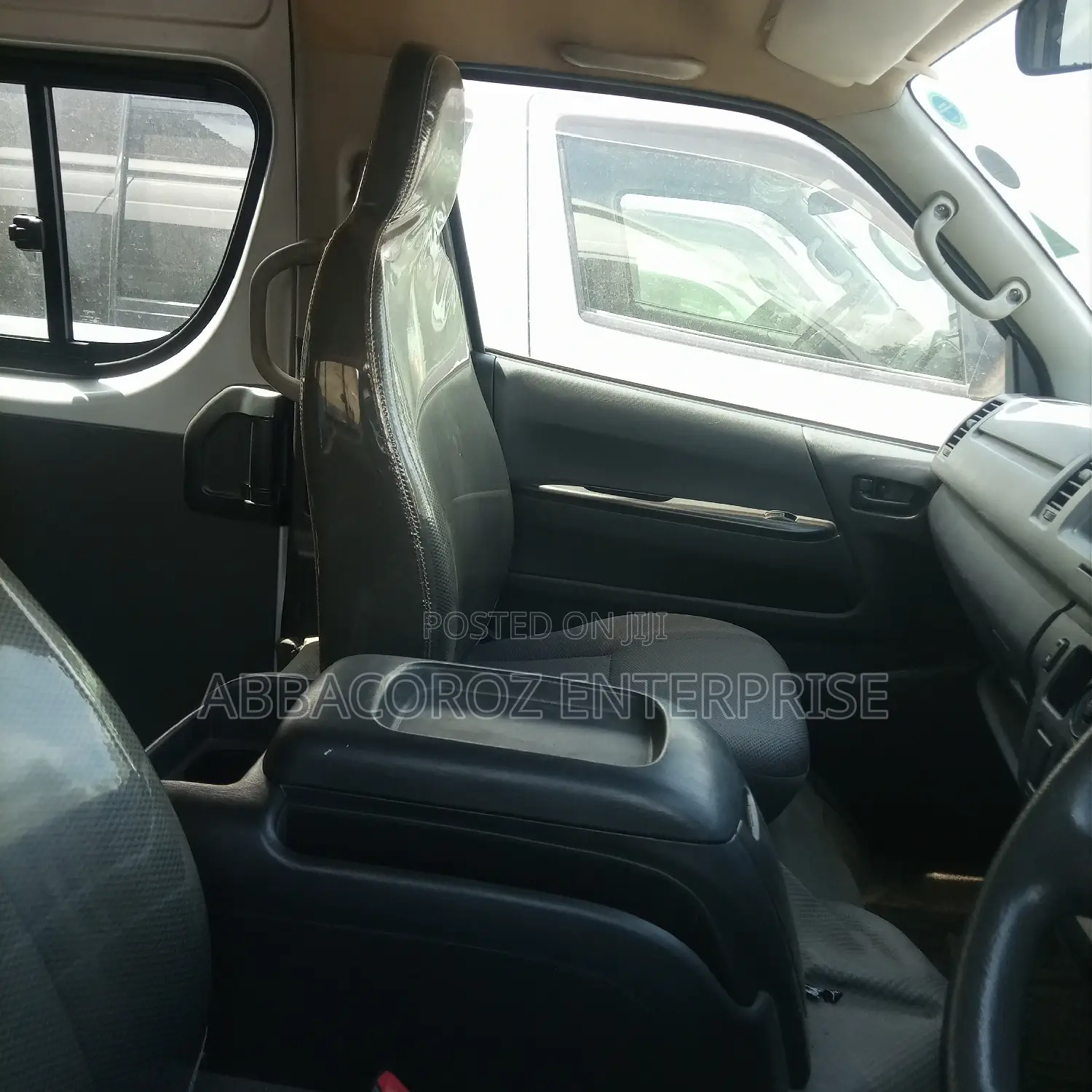 9L Auto Petrol 2015 Model