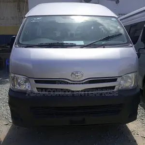 9L Auto Petrol 2015 Model