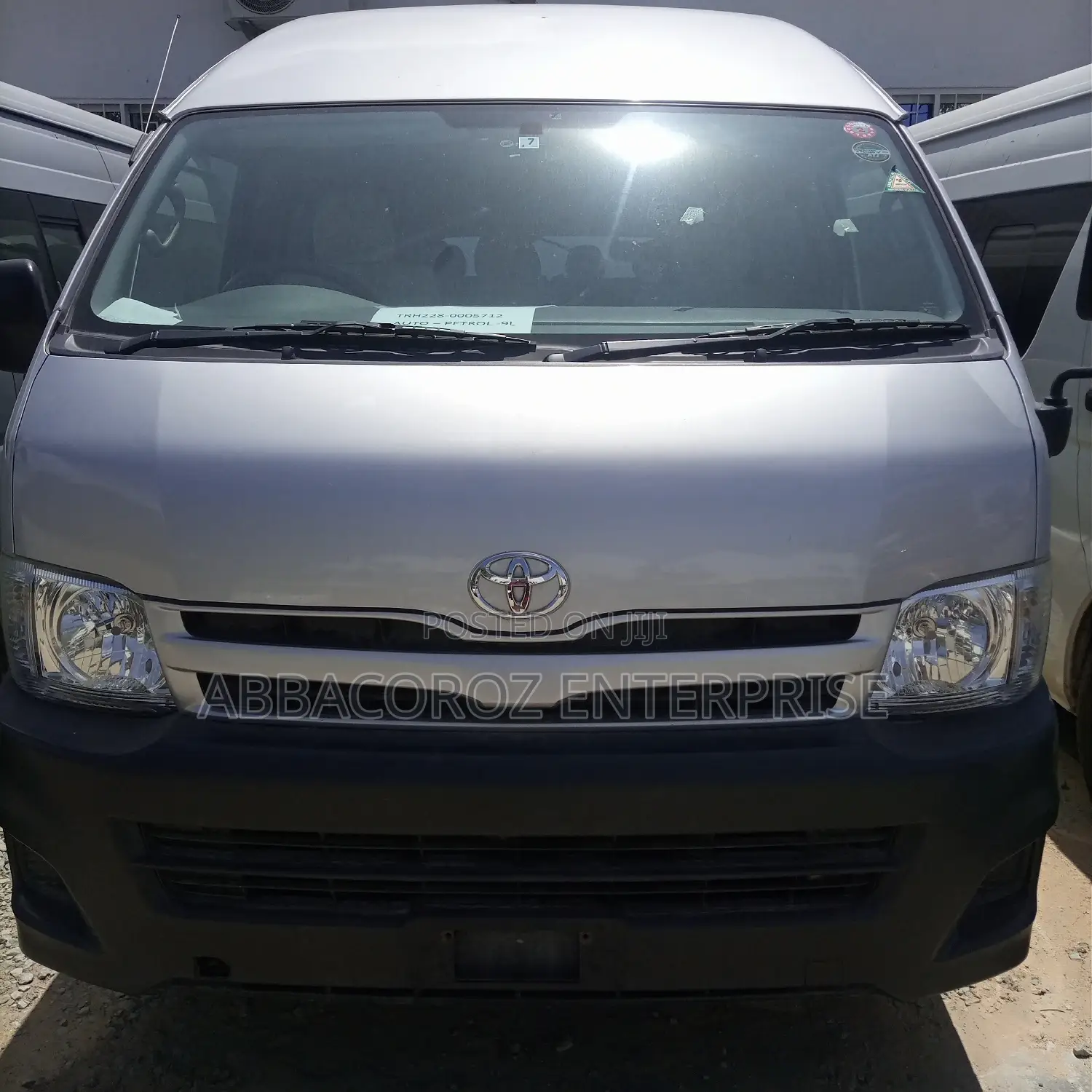 9L Auto Petrol 2015 Model