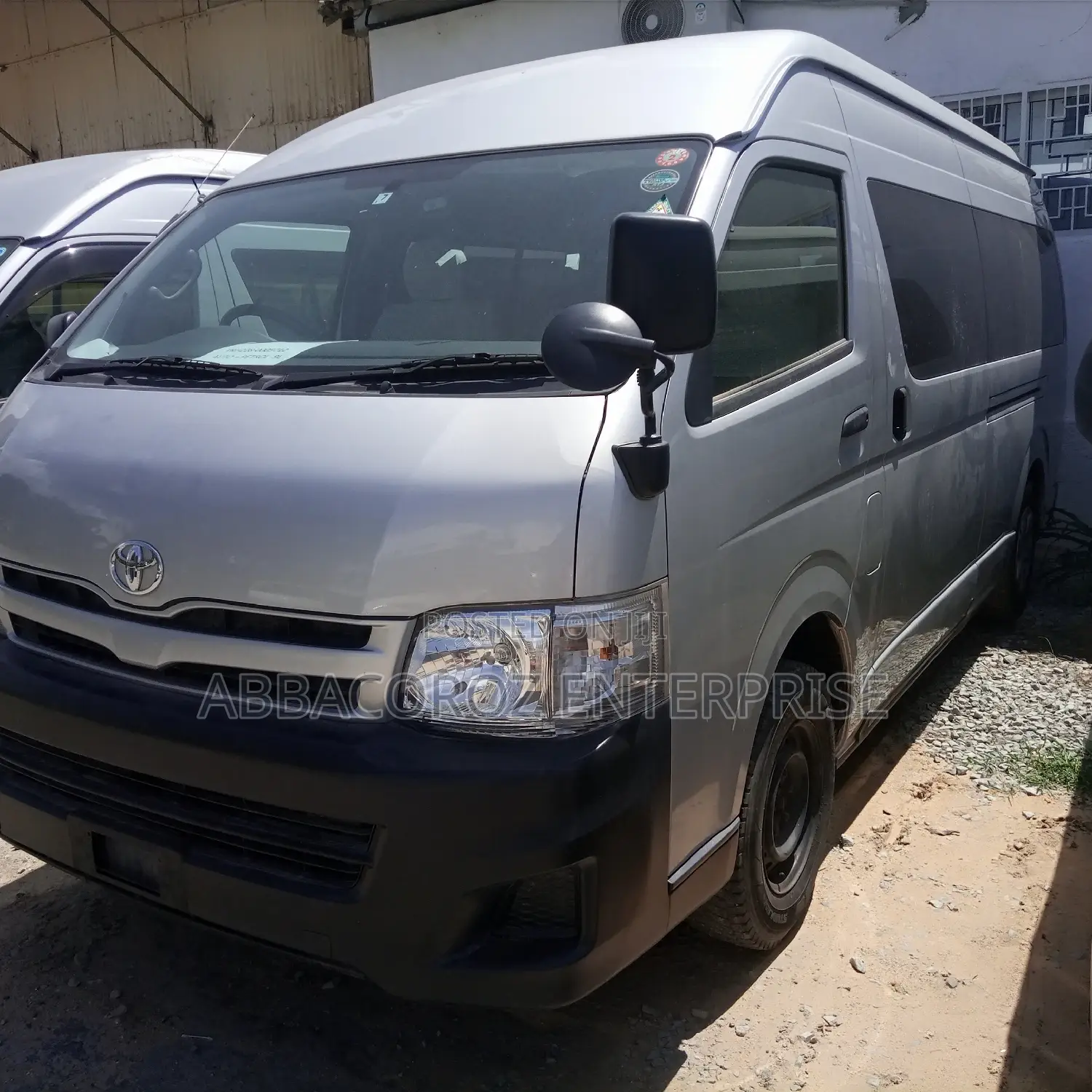 9L Auto Petrol 2015 Model