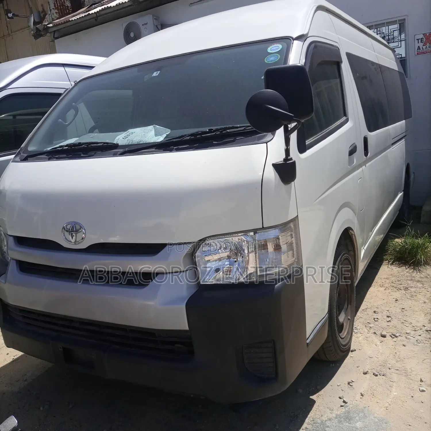 9L Auto Petrol 2015 Model