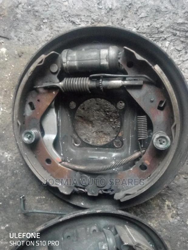 Lining and Wheel Cylinder - thumbnail 3