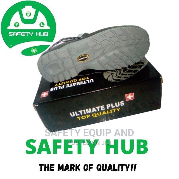 Ultimate Plus Safety Footwear/ Safety Boots/ Safety Shoes