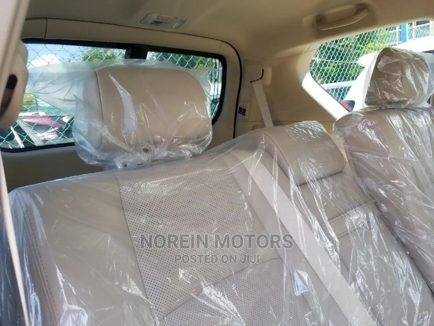 Toyota Land Cruiser Prado 2019 White
