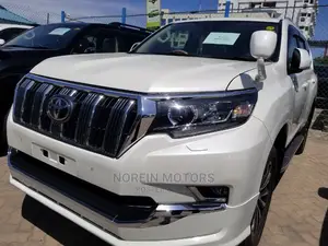 Toyota Land Cruiser Prado 2019 White