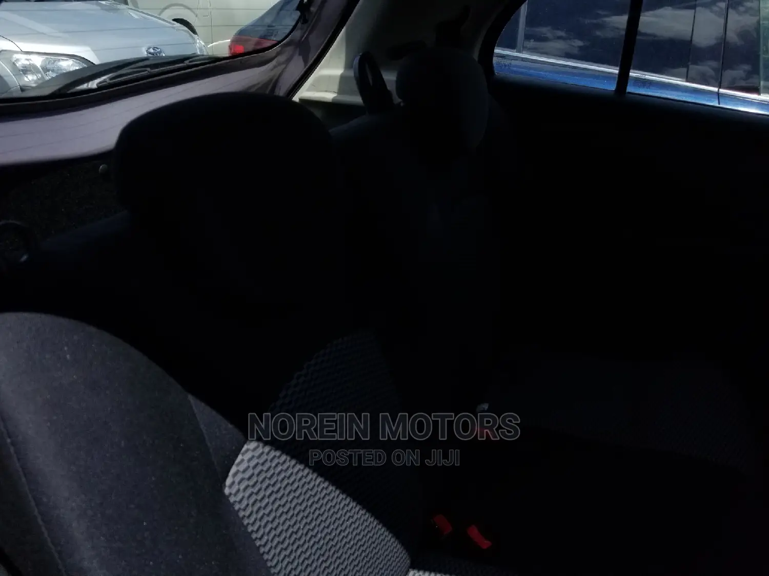Nissan March 2015 Pink