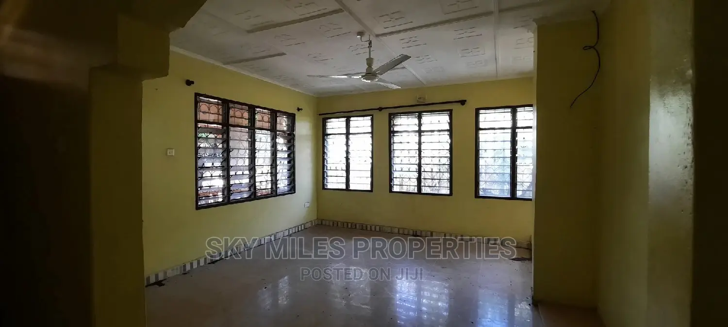 2 Bedrooms Bungalow in Estate Gate, Mtwapa for Sale