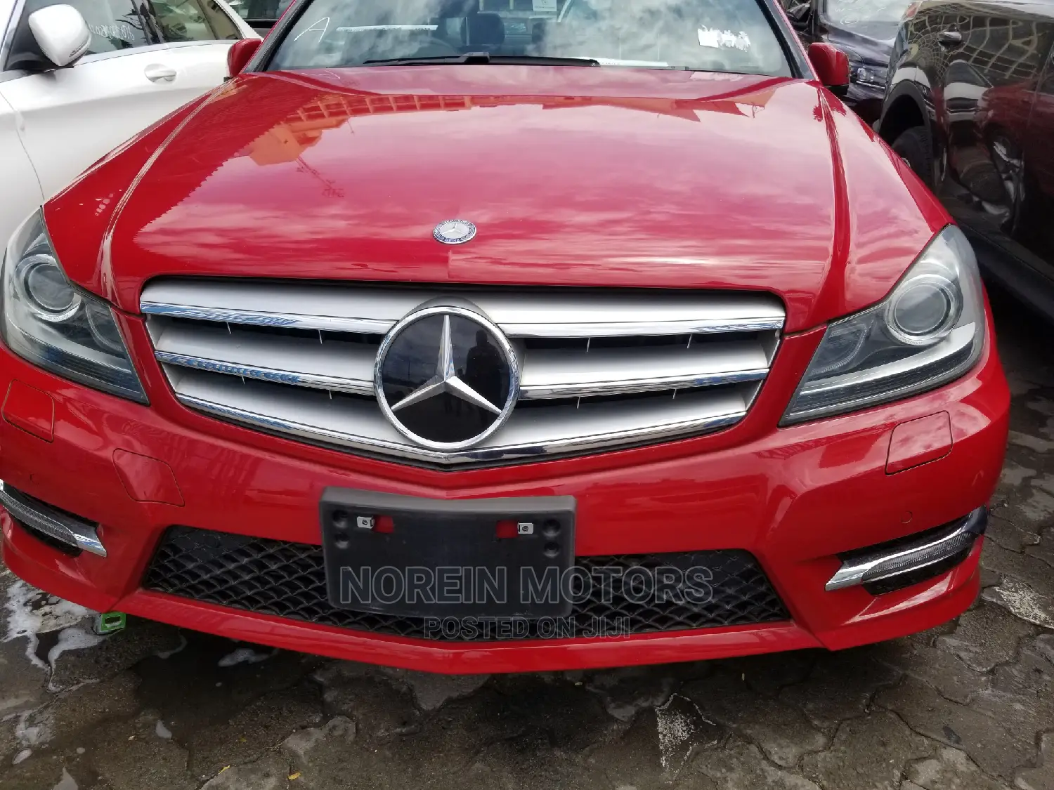 Mercedes-Benz C200 2015 Red