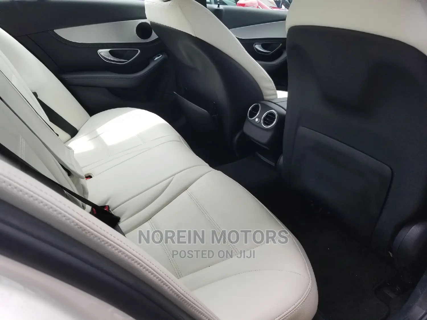 Mercedes-Benz C180 2015 White