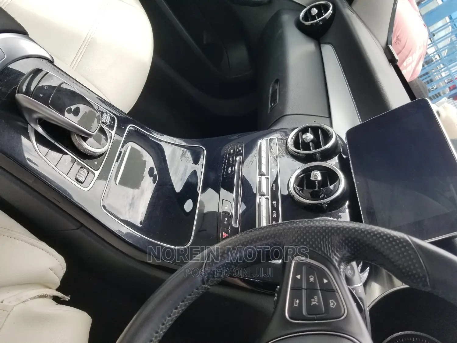 Mercedes-Benz C180 2015 White