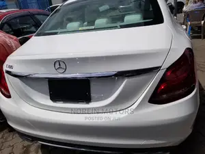 Mercedes-Benz C180 2015 White