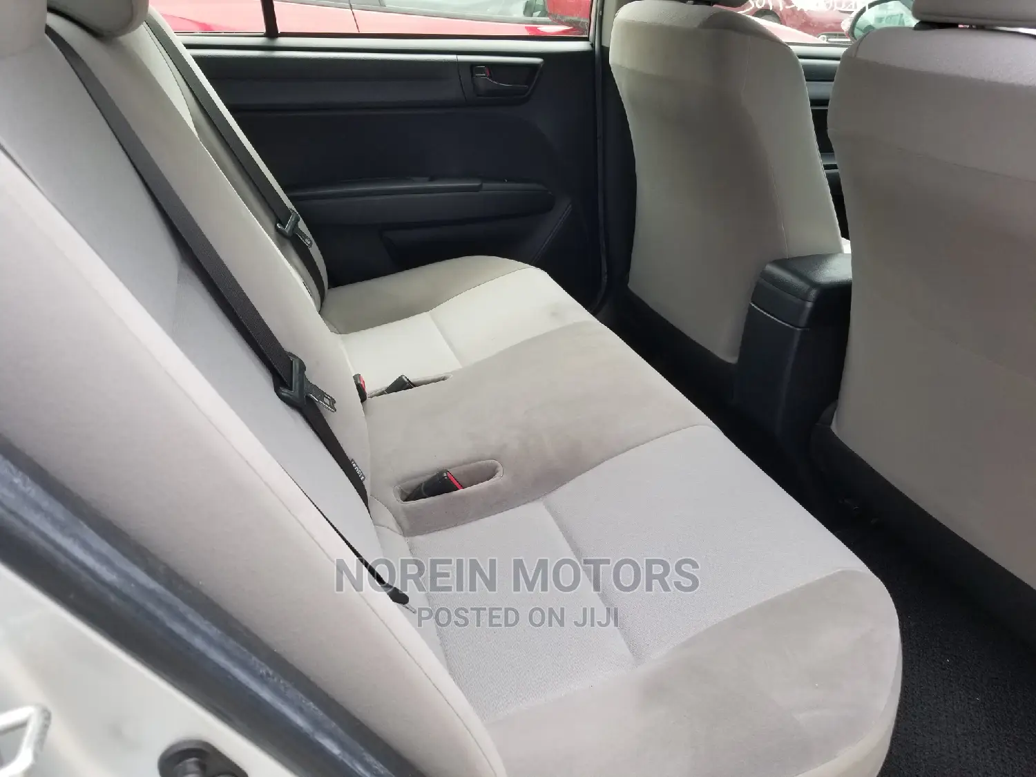 Toyota Axio 2015 Silver