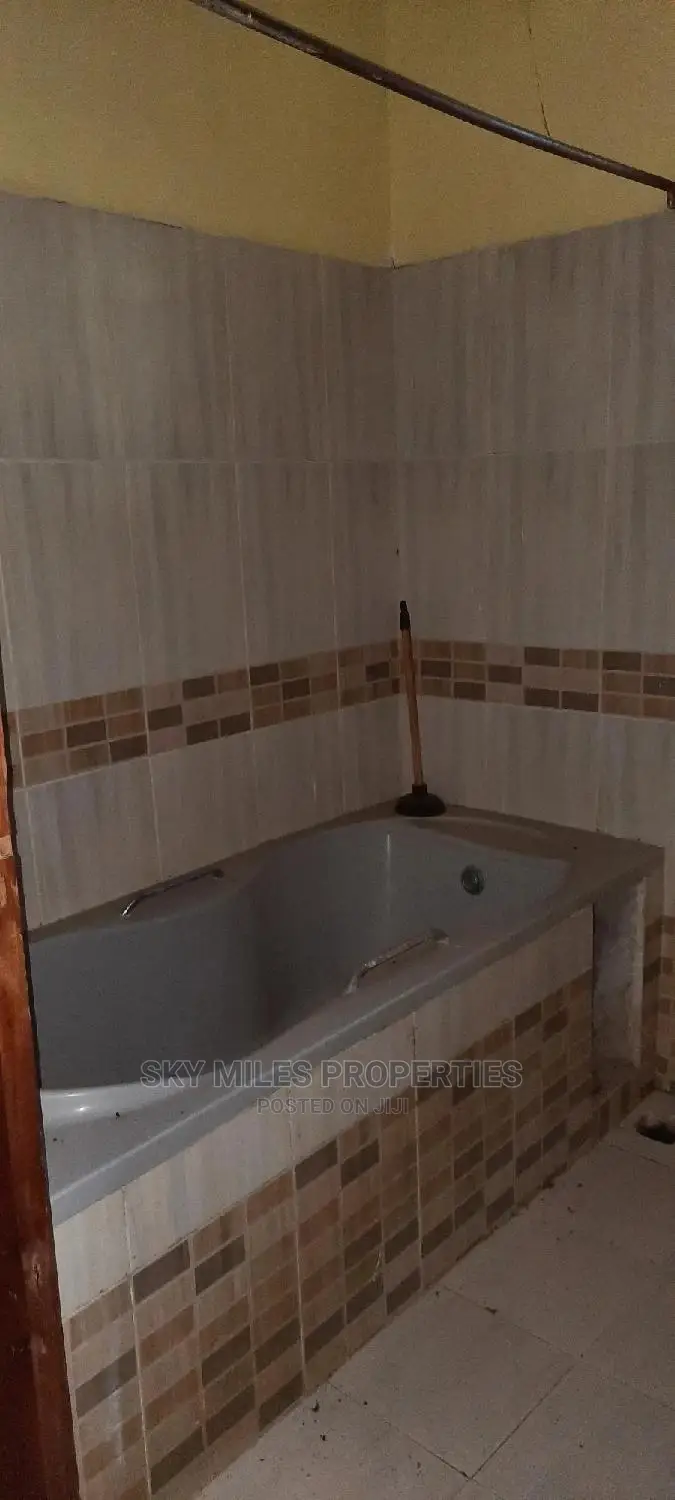 2 Bedrooms Bungalow in Estate Gate, Mtwapa for Sale