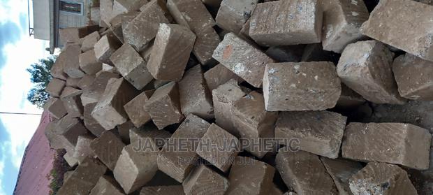 First Grade Machine Cut Stones - thumbnail 4