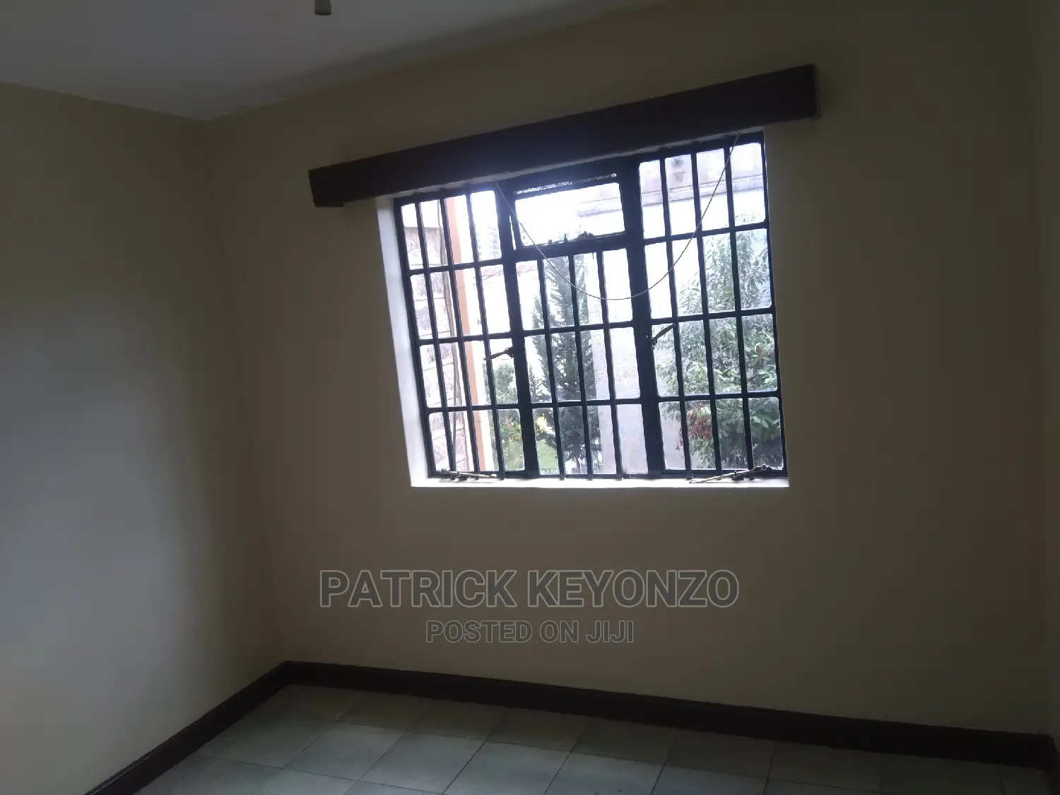 3 Bedrooms Flat for Sale
