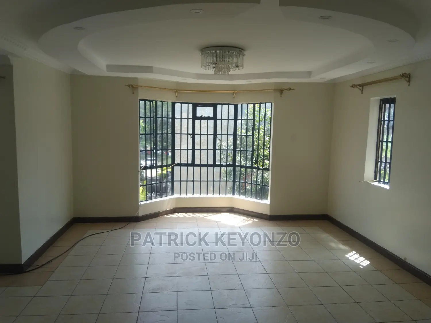 3 Bedrooms Flat for Sale