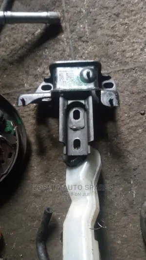 Mazda Demio Gear Box Mountain