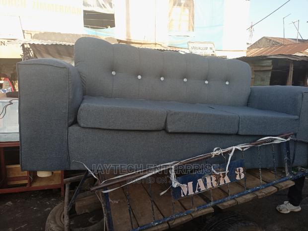 New 3 Seater Sofa - thumbnail 3