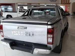 New Isuzu D-MAX 2023 Silver