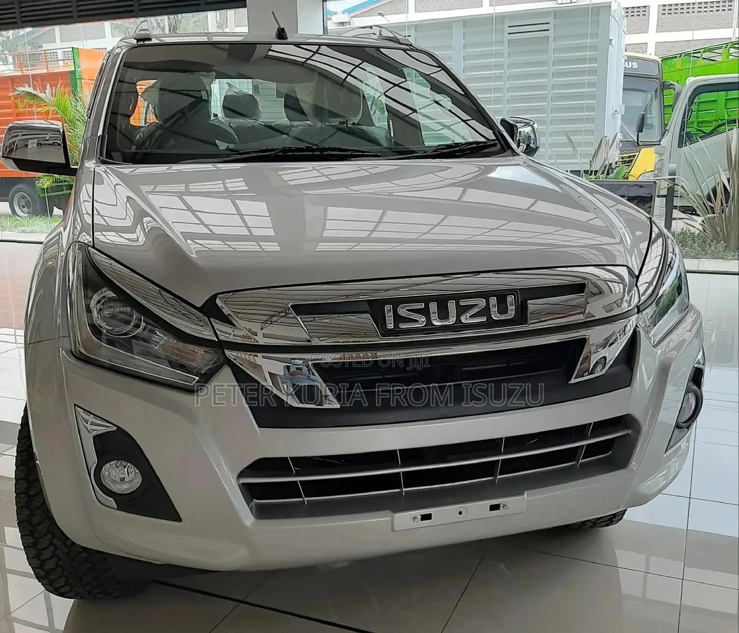 New Isuzu D-MAX 2023 Silver