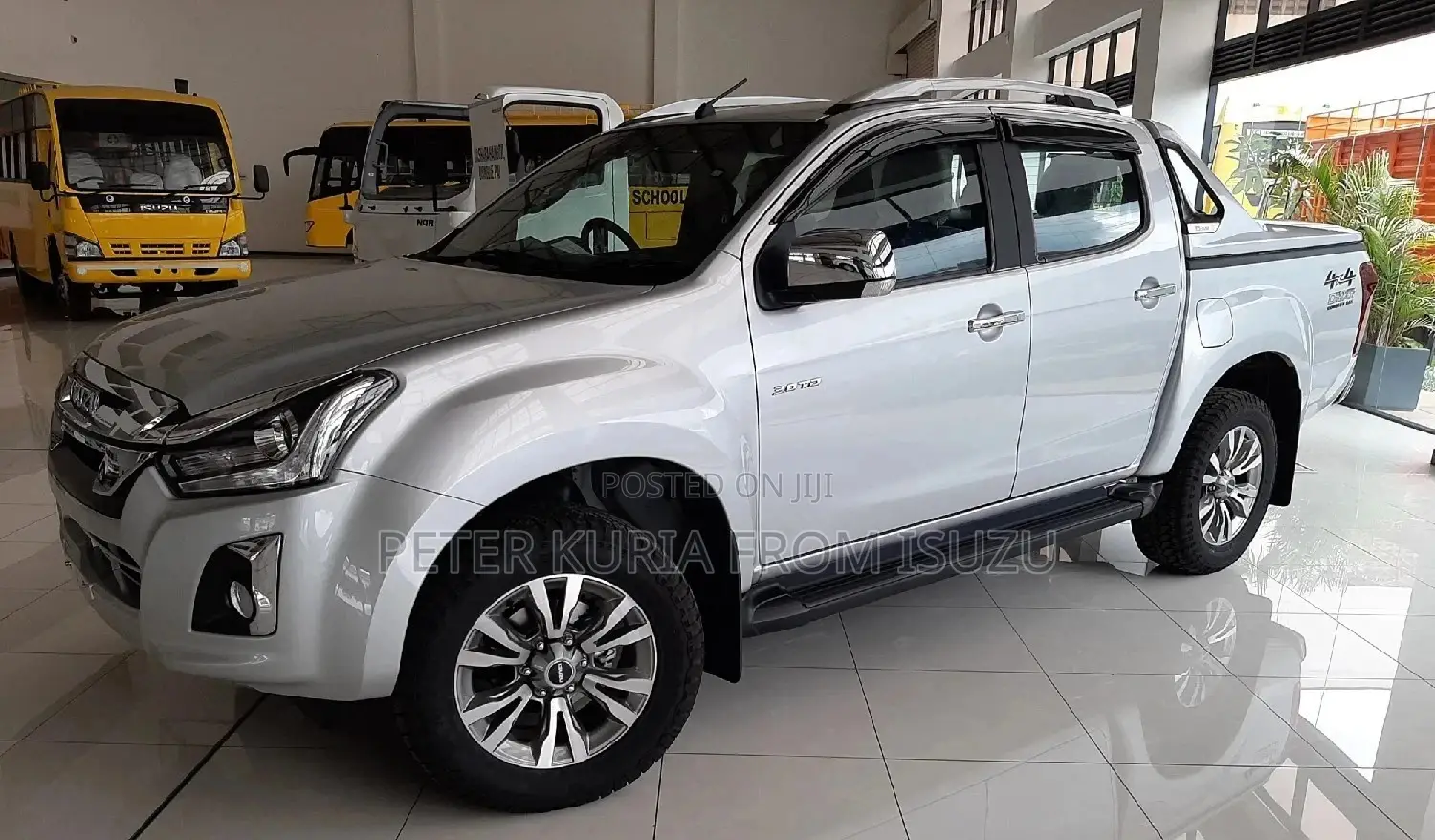 New Isuzu D-MAX 2023 Silver