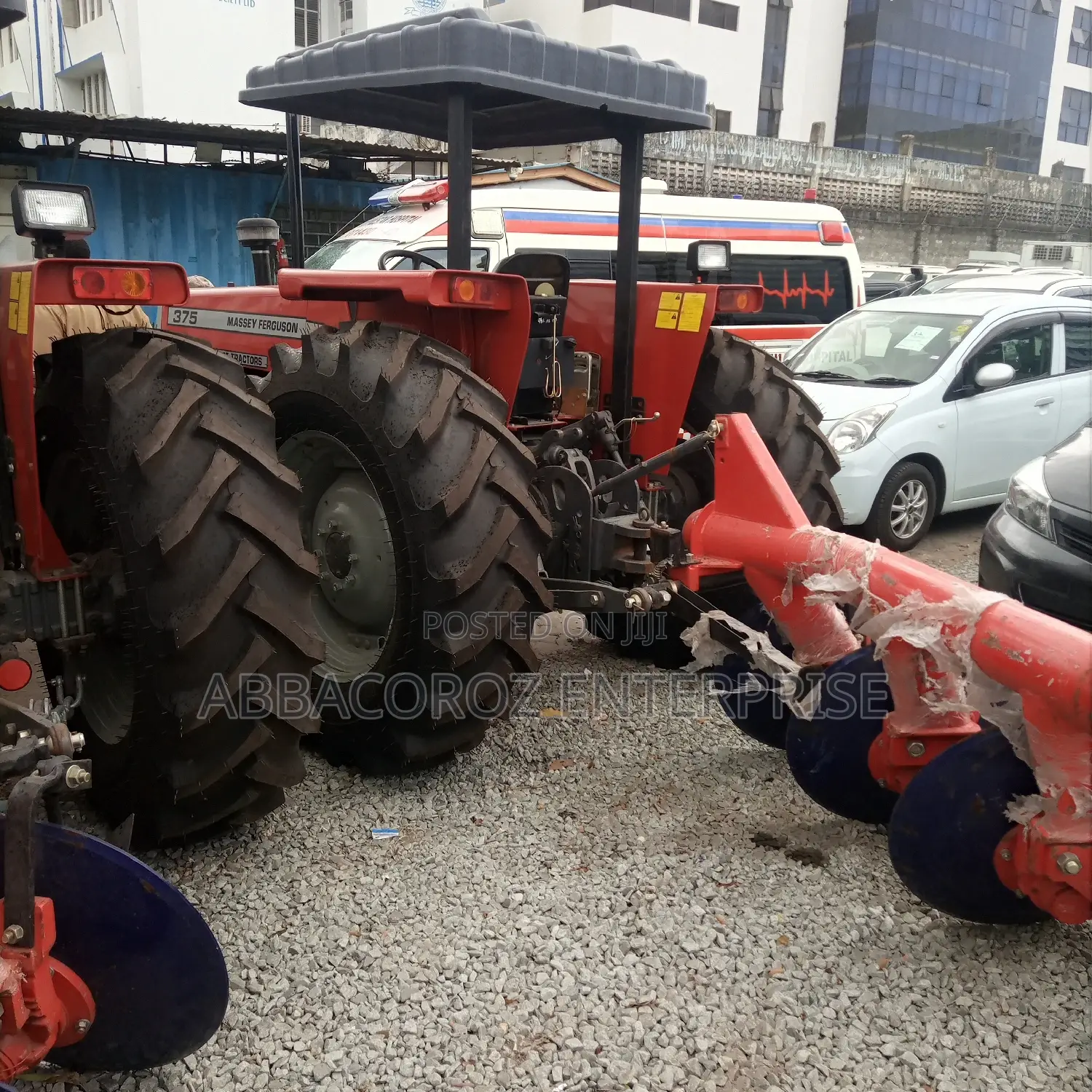 Massey Ferguson 375 2021