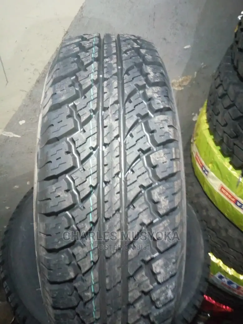 215/70 R 16 Maxtrek Tyres.