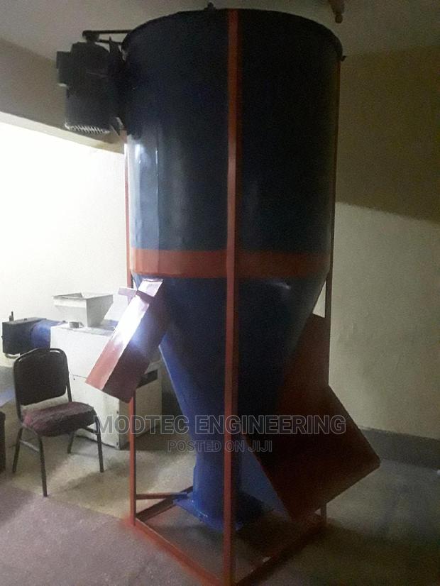 Modtec: New Brand: 500kgs Feed Mixer With Crusher - thumbnail 3