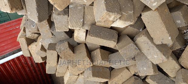 Khaki Hard Machine Cut Stones