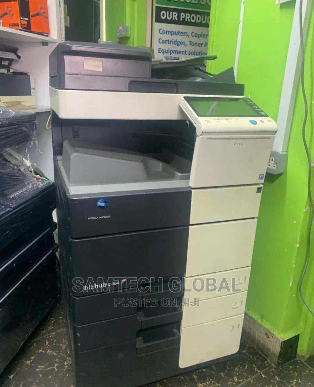 High Resolution and Strong Konica Minolta C 224e