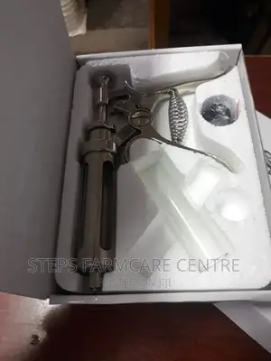 50 Ml Automatic Syringe .