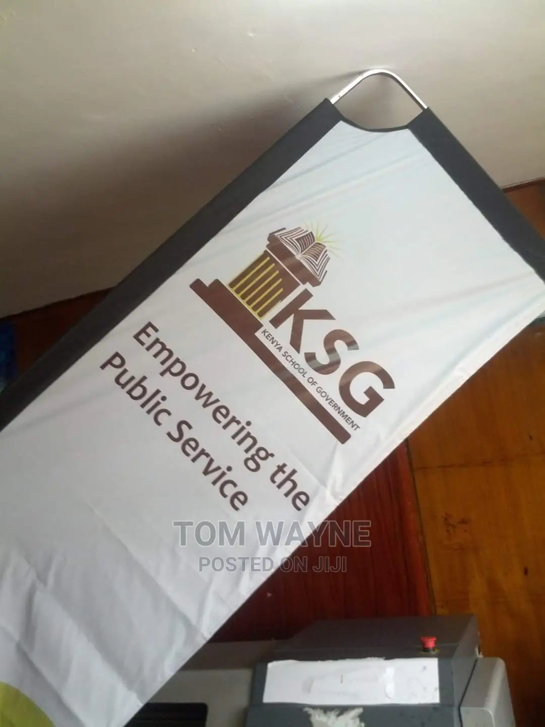 Telescopic Banner With Stand