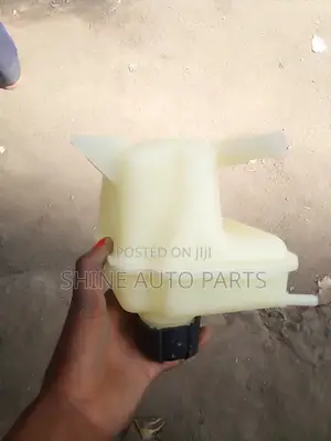 Dualis Coolant Bottle